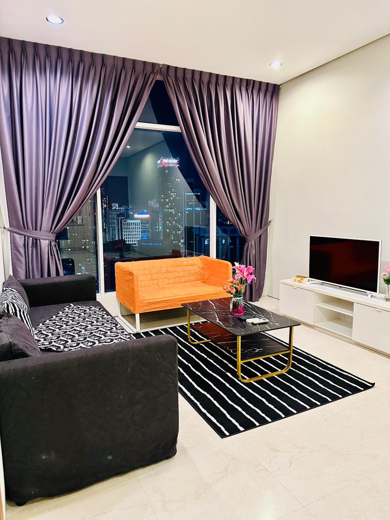 Soho Klcc By Sky Multilink Apartment