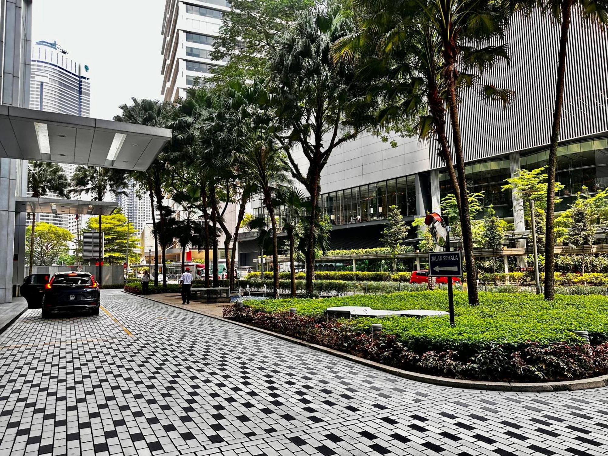Soho Klcc By Sky Multilink